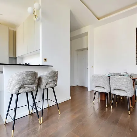 Magnificent - 1bd 4p - Trocadero *